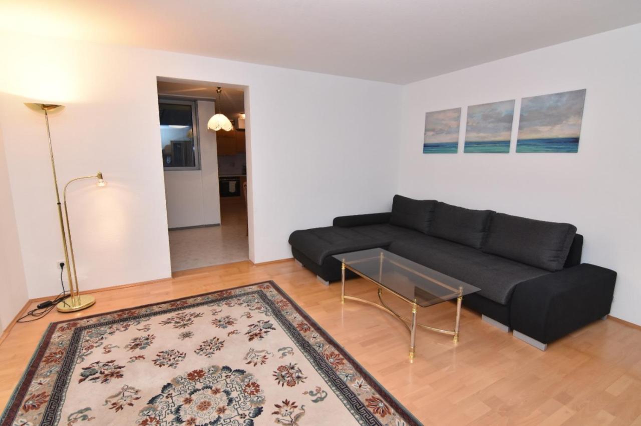Modern Apartment At Vic Wina Bagian luar foto